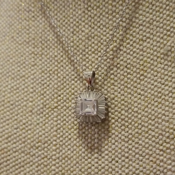 Gorgeous Sterling Silver Necklace - Cubic … - Picture 3 of 4